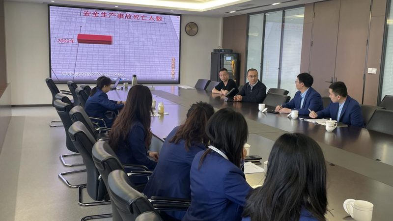 行业背景：消防工程师职业的兴起与线上培训的兴起